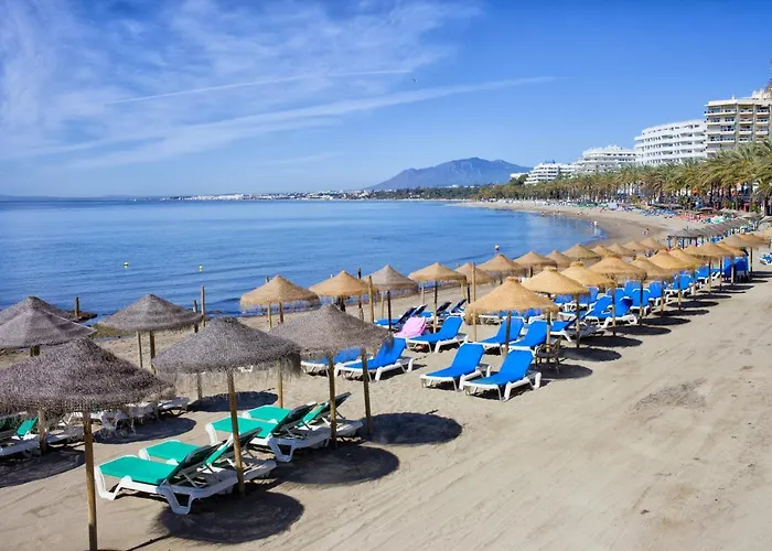 Sunset Sunshine Pool And Golf - Happy